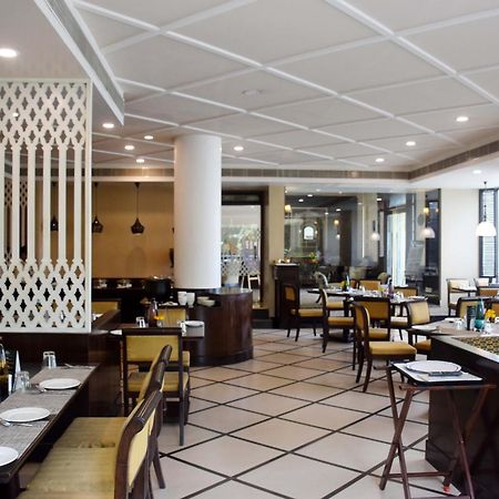 לקנאו La Place Sarovar Portico מראה חיצוני תמונה